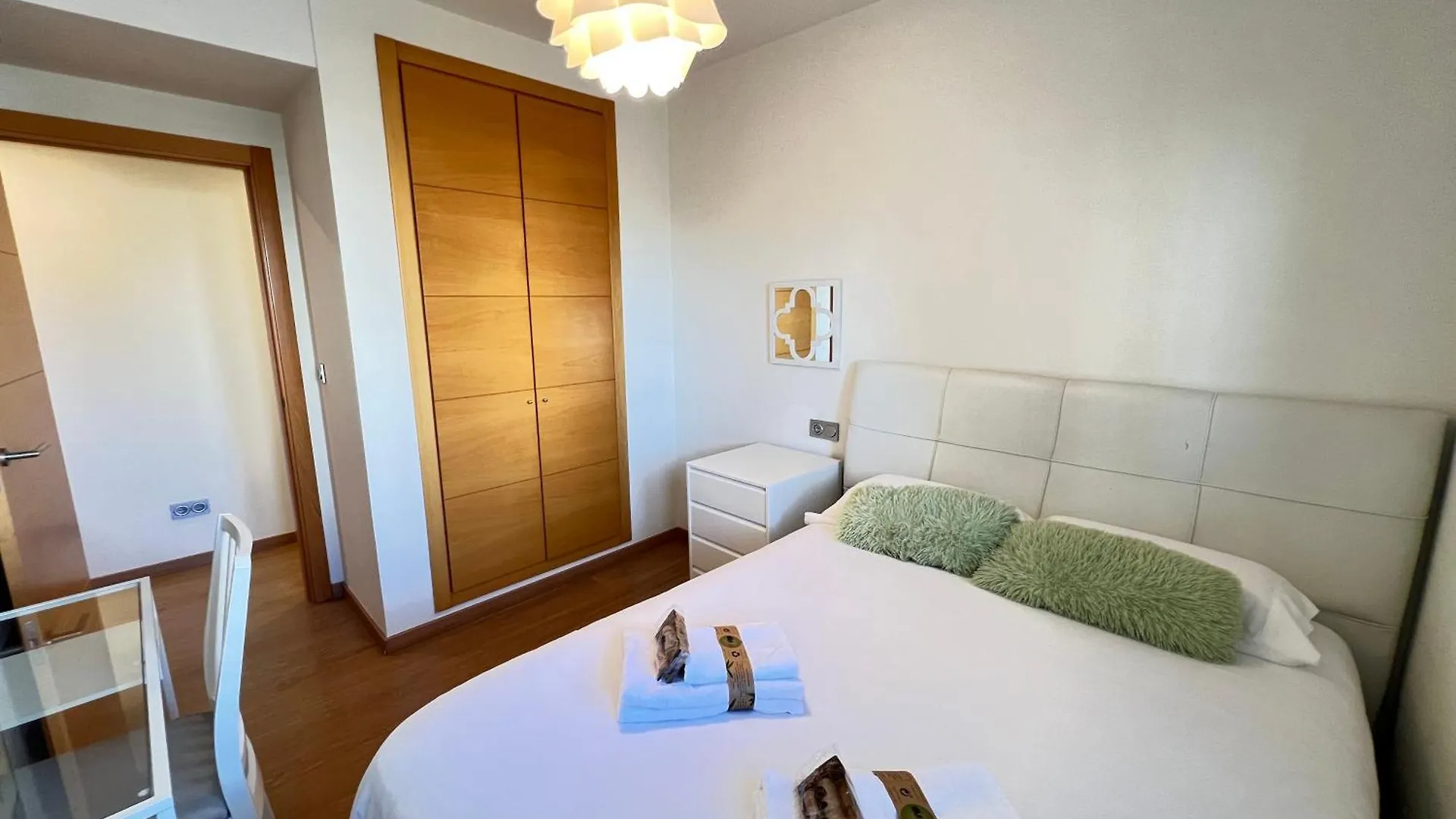 Pushe Alhendin Shopping & Culture Apartment Spain