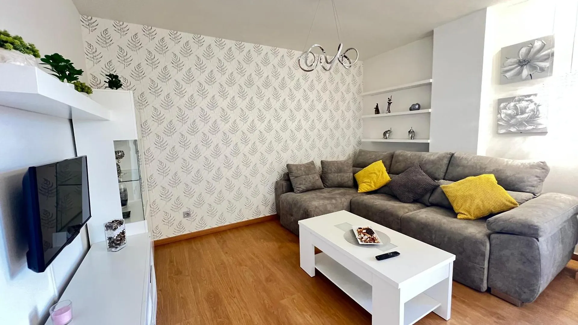 Pushe Alhendin Shopping & Culture Apartment 0*,  Spain